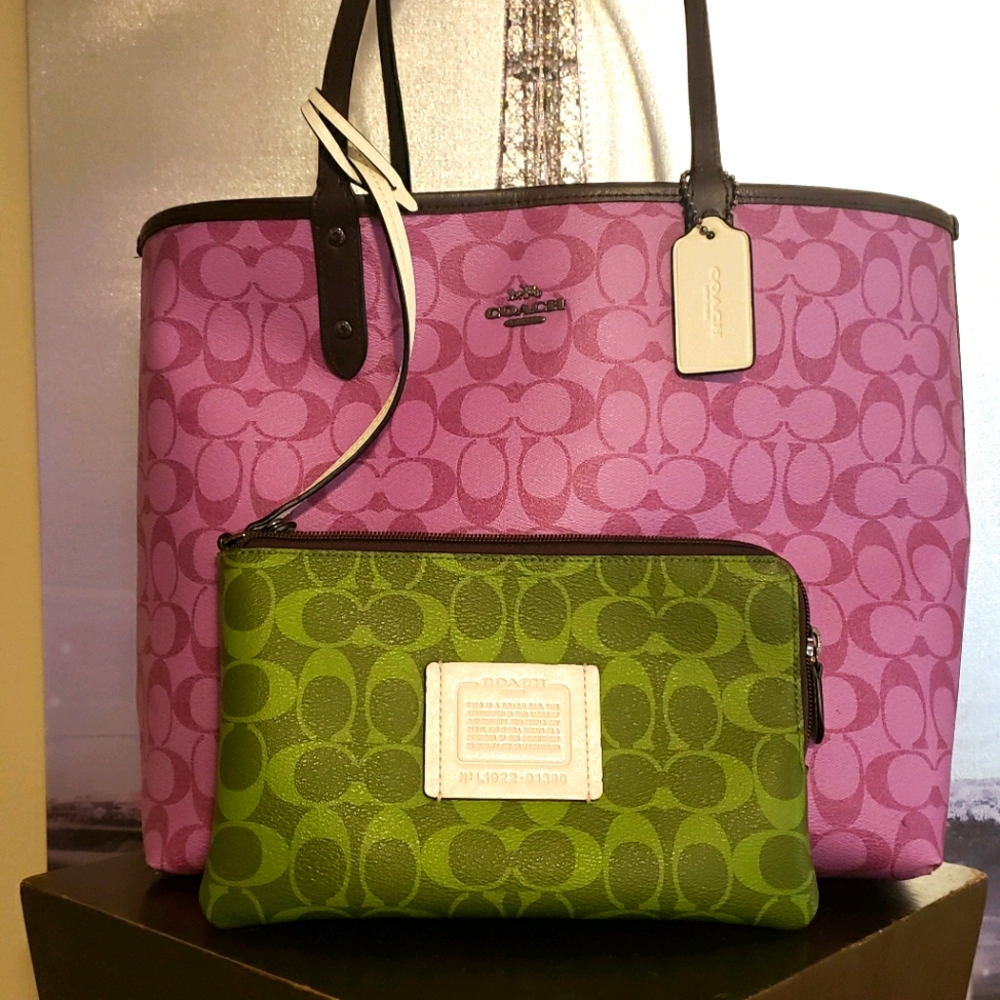 Coach Reversible City Tote (91380)